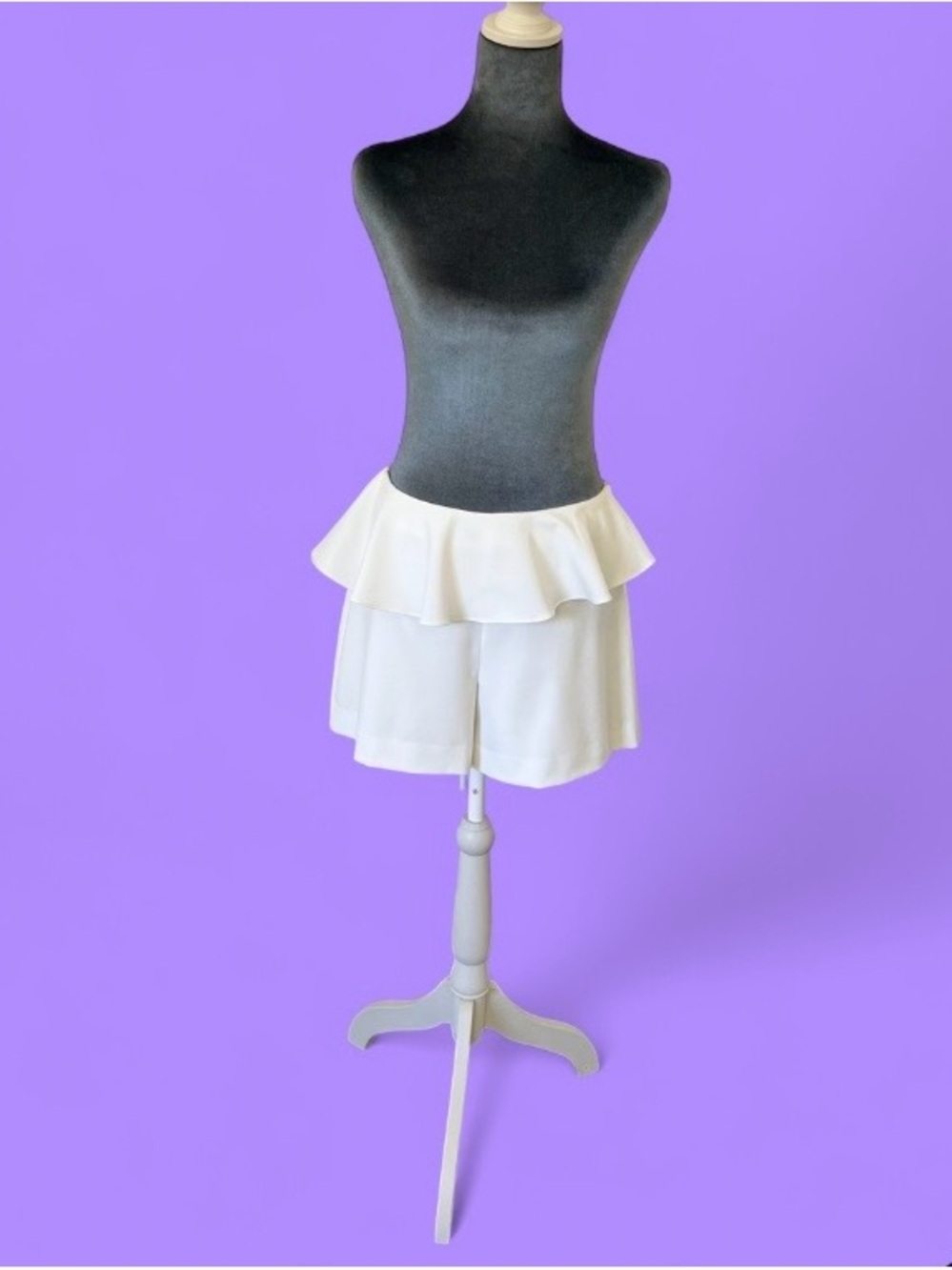 1. State White Ruffle Waist Skort